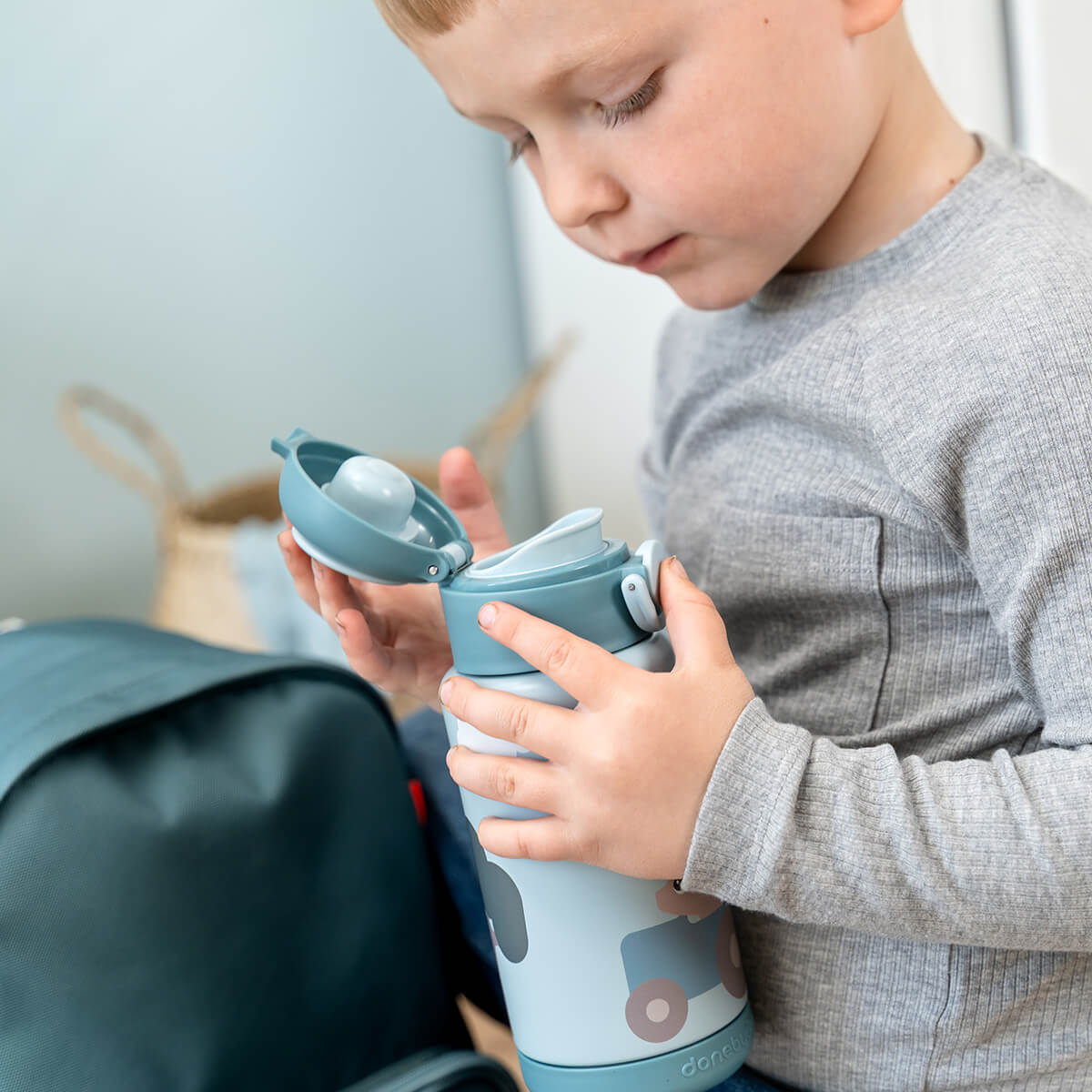 Botella de acero térmica DONEBYDEER tiny farm · azul