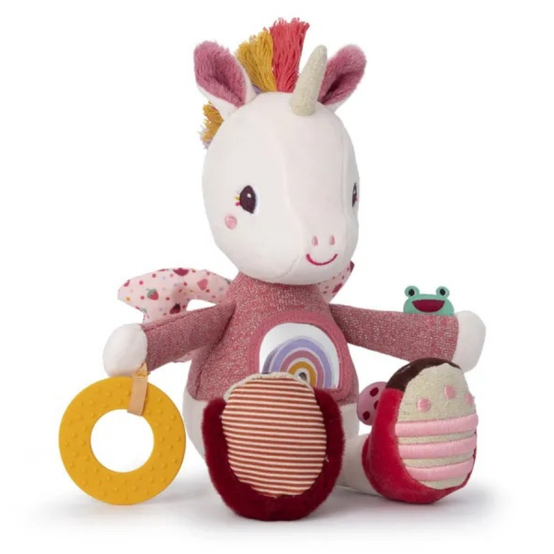 Lena, el unicornio multiactividad