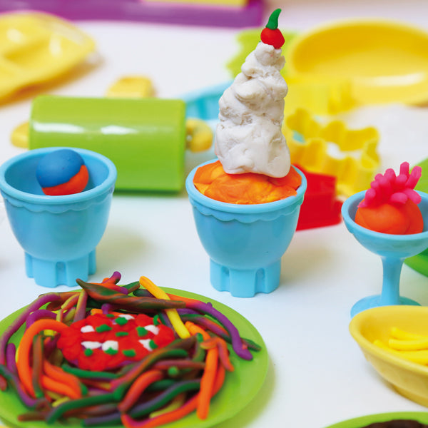 Set de plastilina con accesorios ¡snack bar!