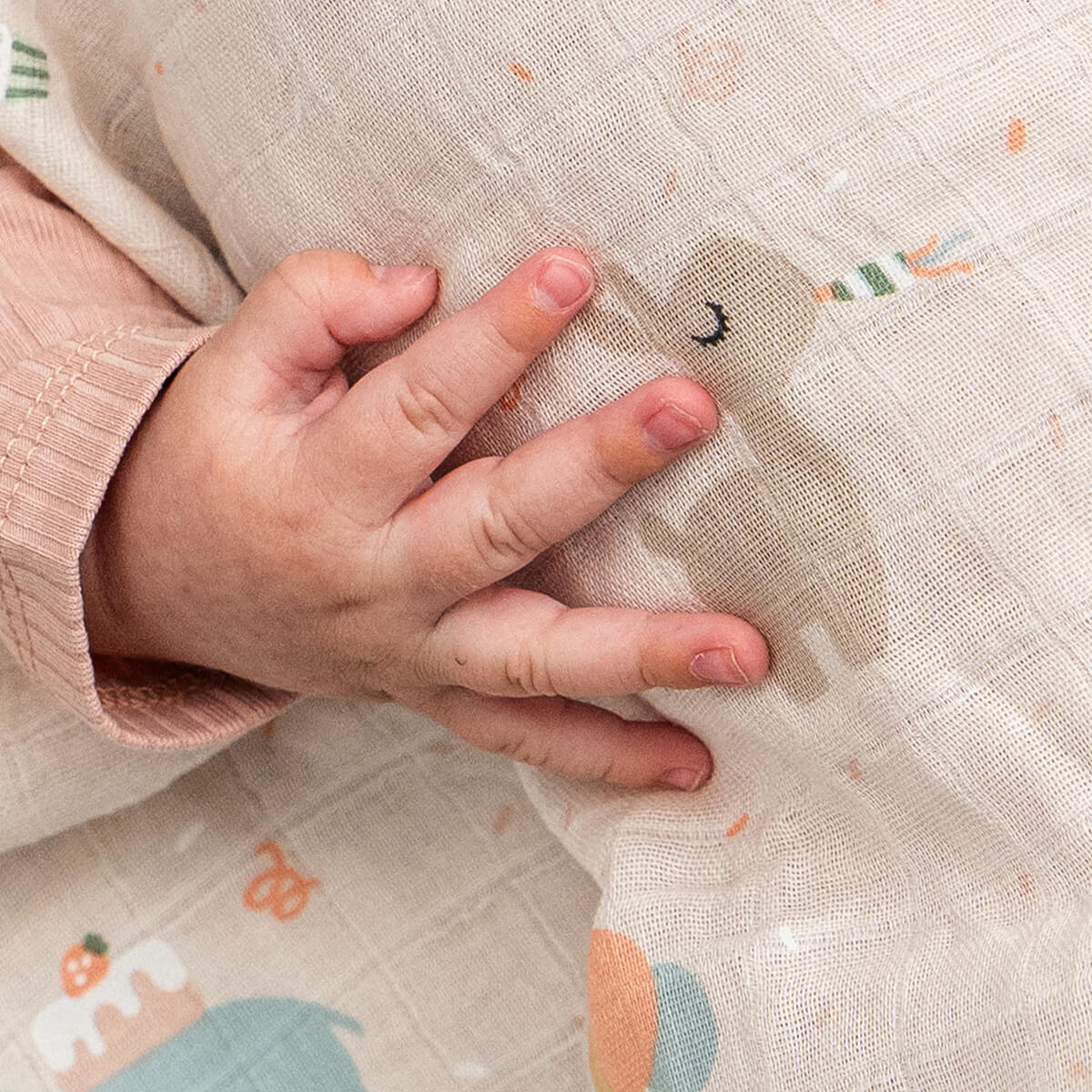 Muselina algodón DONEBYDEER 120x120 · celebration rosa