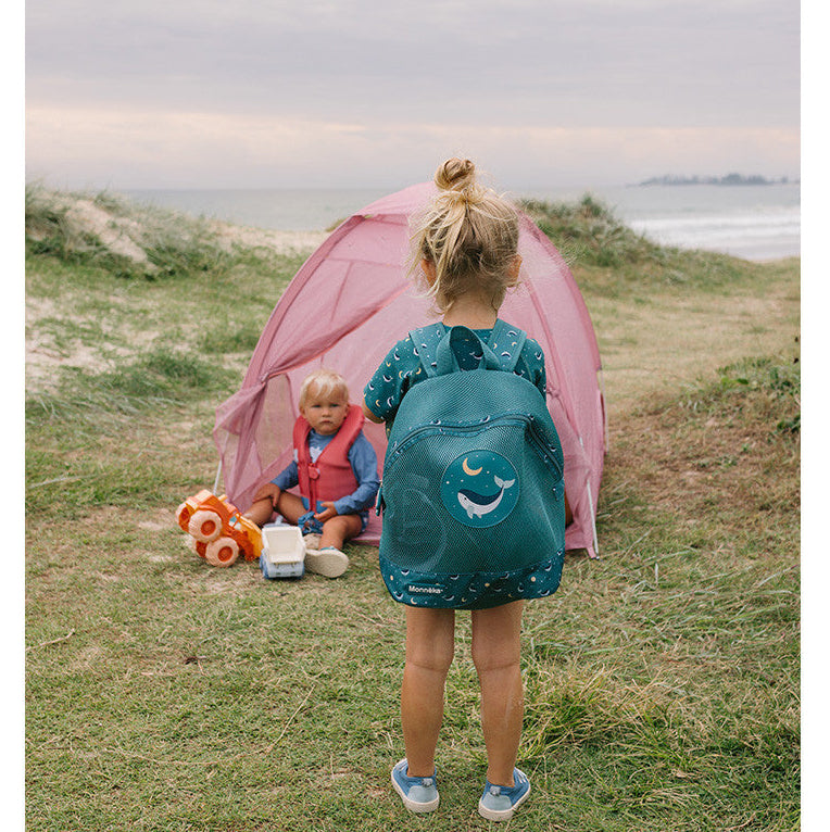 Mochila infantil antiarena · whale teal