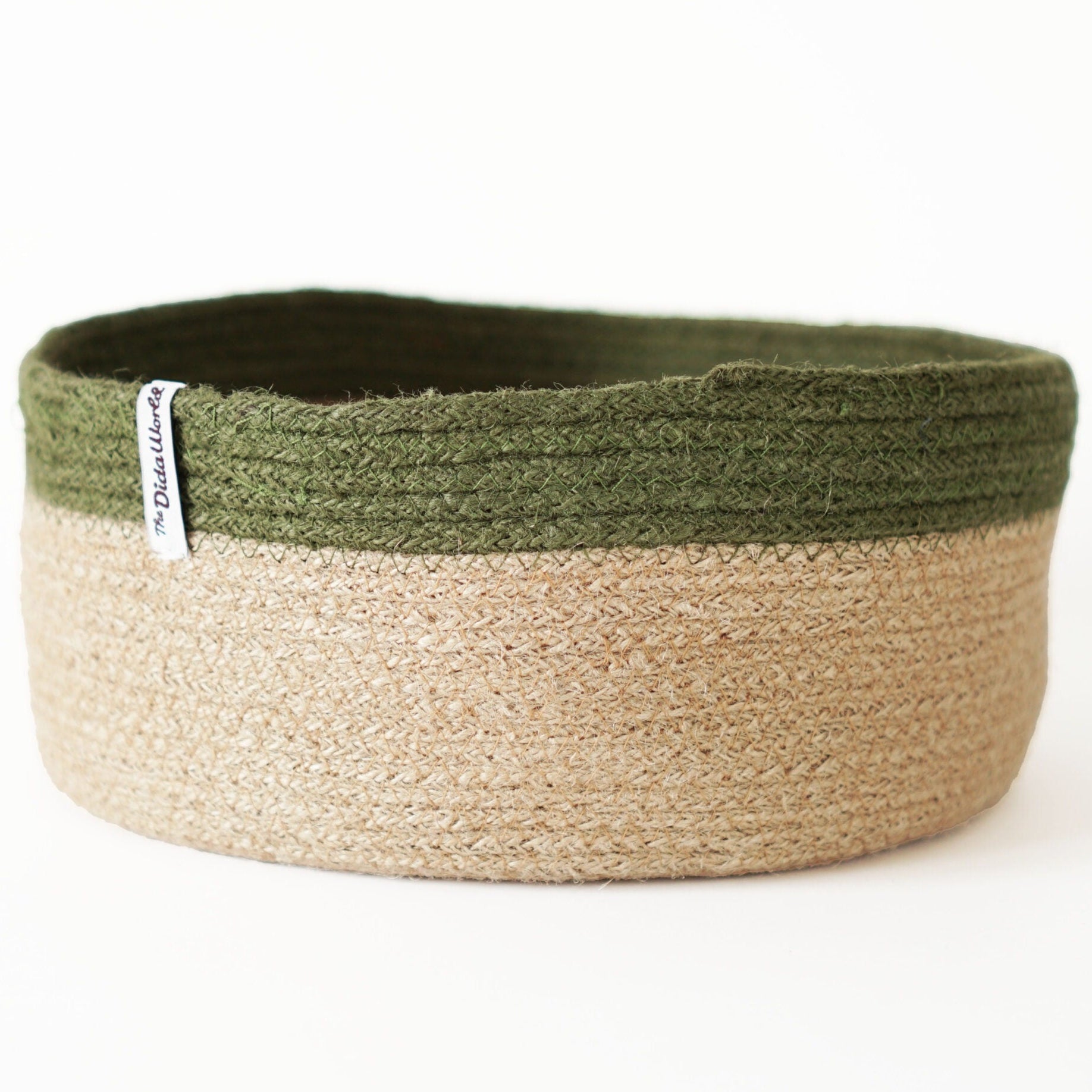 Cesto artesanal de yute