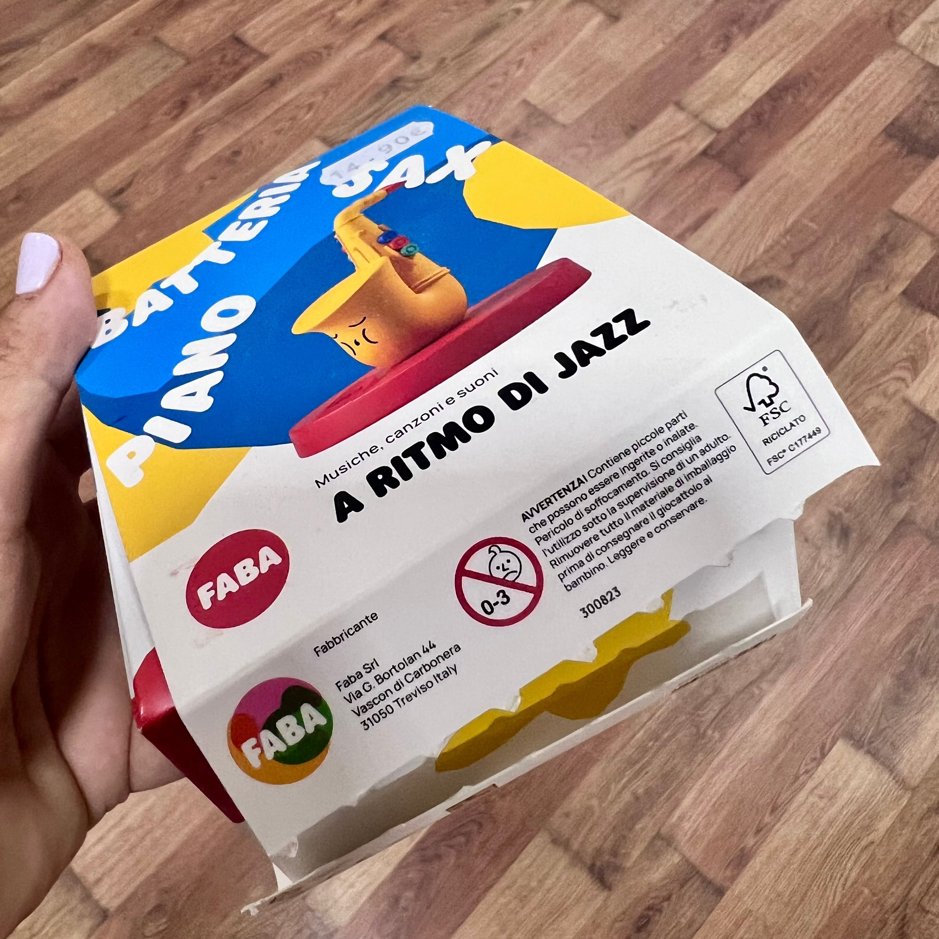 ¡CAJA DAÑADA! FABA personaje sonoro · A ritmo di jazz