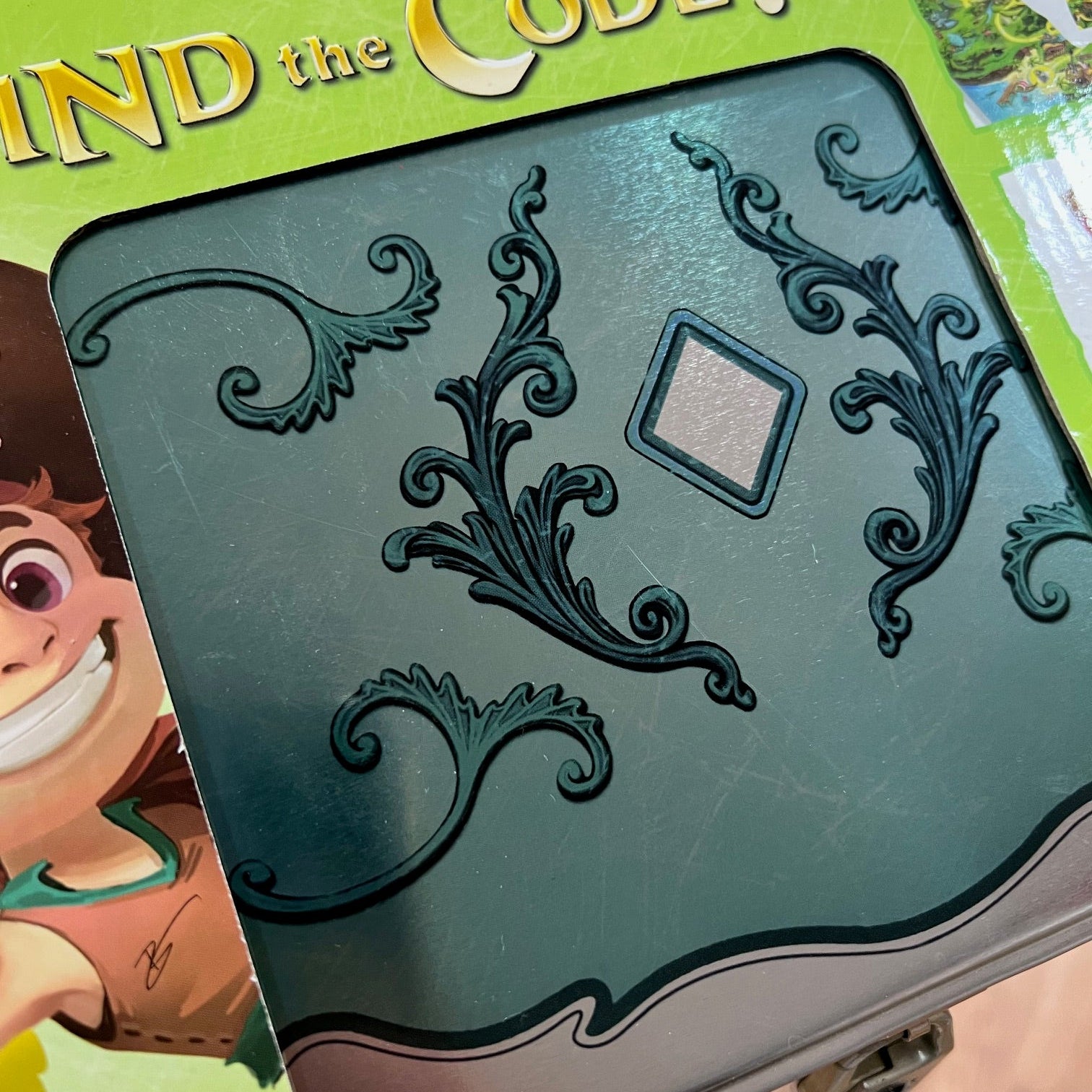 ¡CAJA DAÑADA! Find the code ¡Isla pirata!