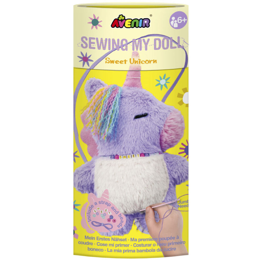 Cosiendo mi peluche de unicornio