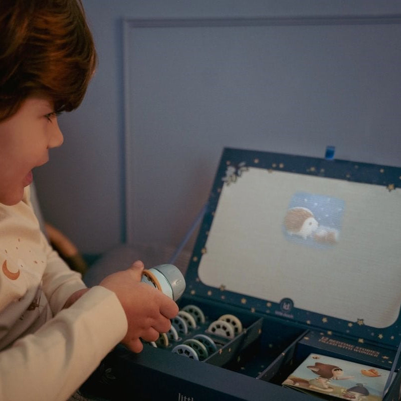 Proyector-linterna historias LITTLE DUTCH forest friend