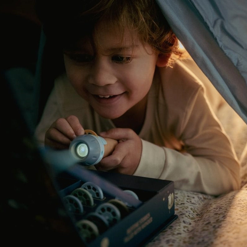 Proyector-linterna historias LITTLE DUTCH forest friend
