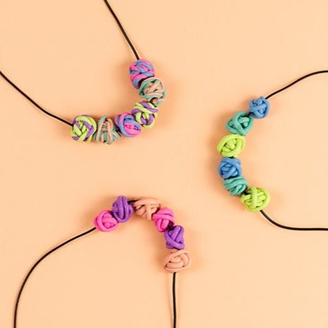 Crea tus collares de bolas twisty - La Chata Merengüela