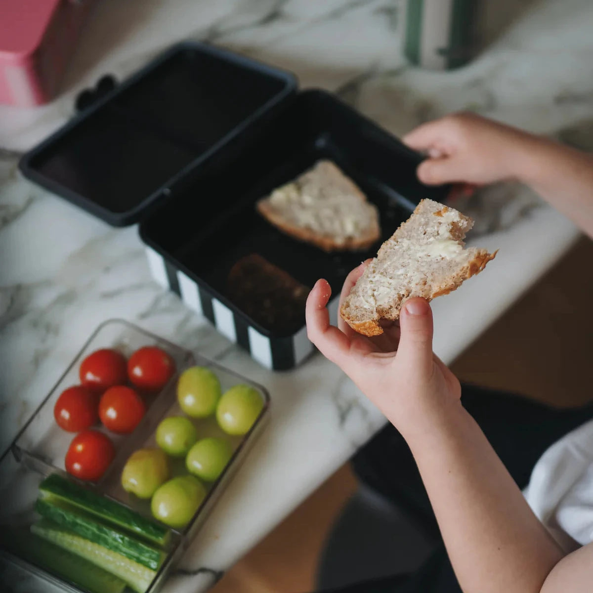 Caja de almuerzo con bandejas extraíbles NOUI NOUI · blue