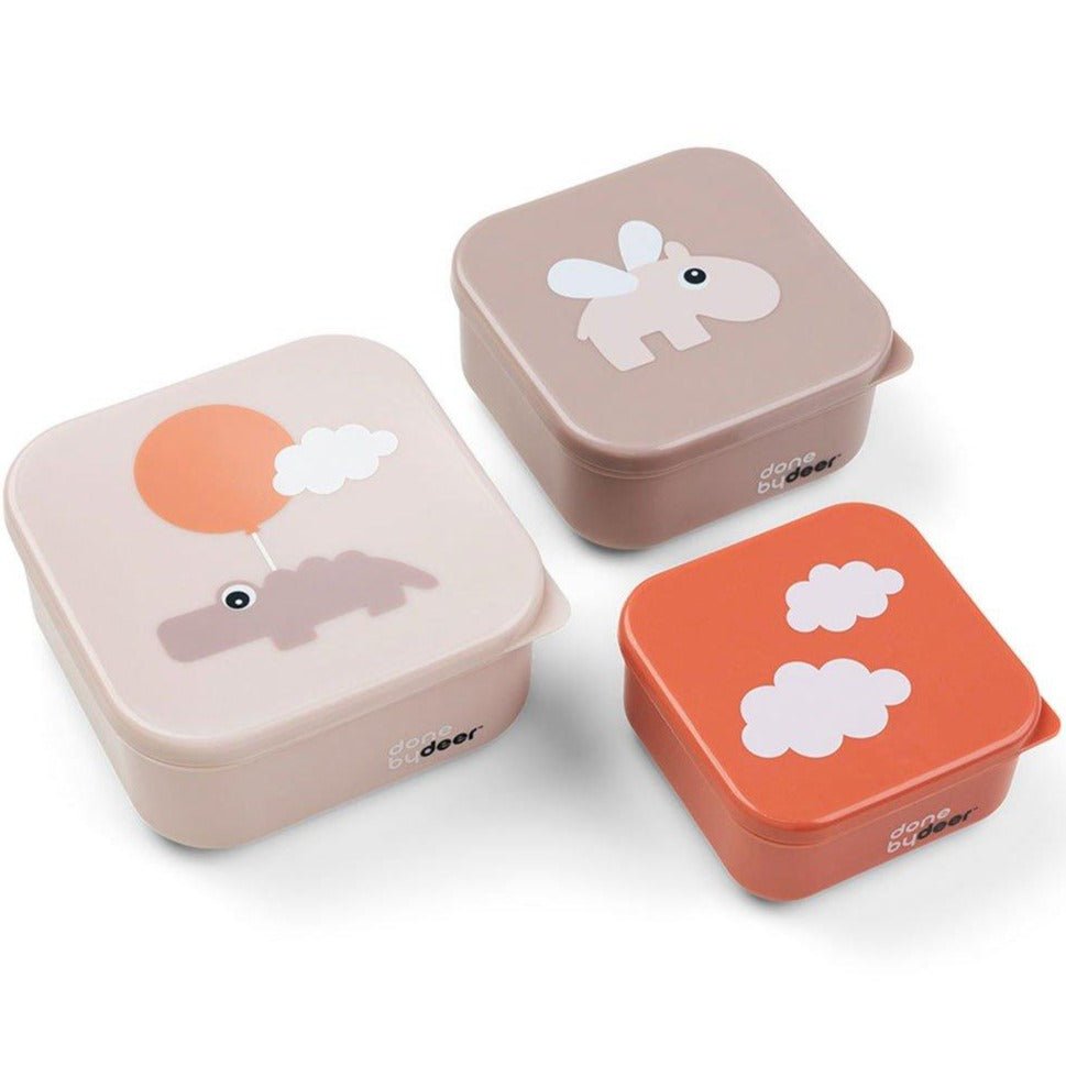 3 Cajas Almuerzo Done by Deer · Happy clouds powder - La Chata Merengüela