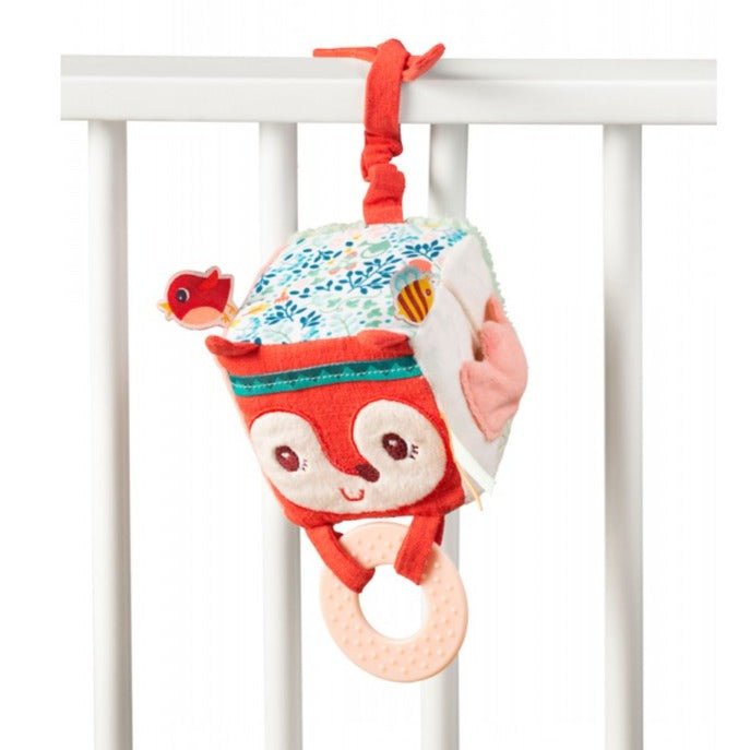 Cubo Pequeño de Actividades · Alice - La Chata Merengüela