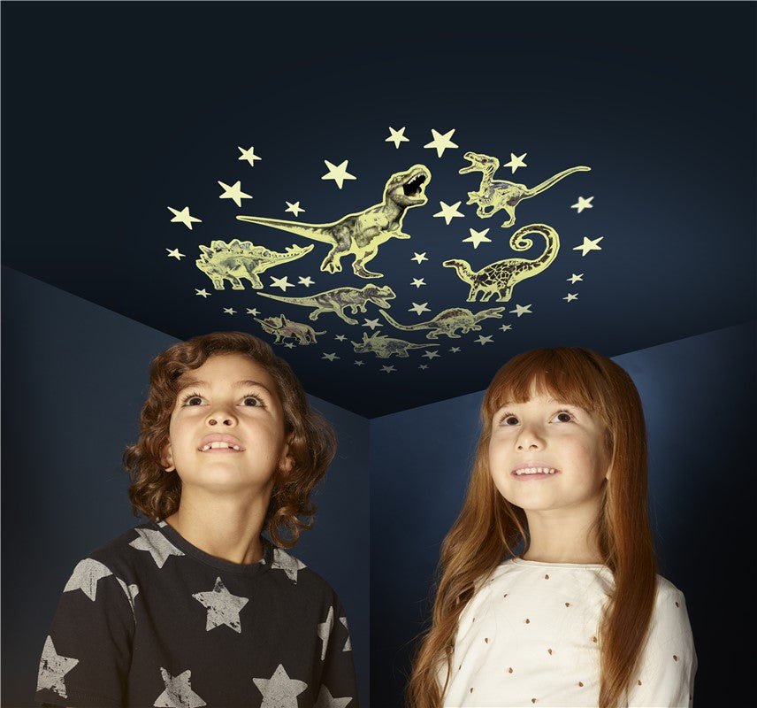 Dinosaurios y estrellas ¡fluorescentes! - La Chata Merengüela