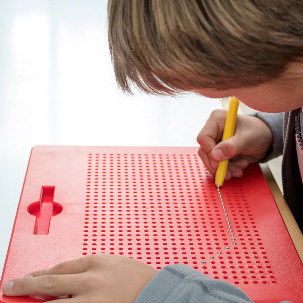 Juego mini IMAPAD rojo con lápiz magnético - La Chata Merengüela