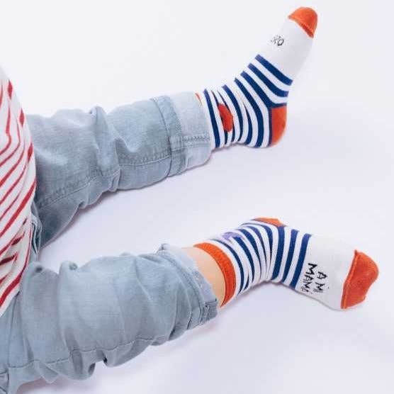Mini Calcetines · Quiero a mi mamá - La Chata Merengüela