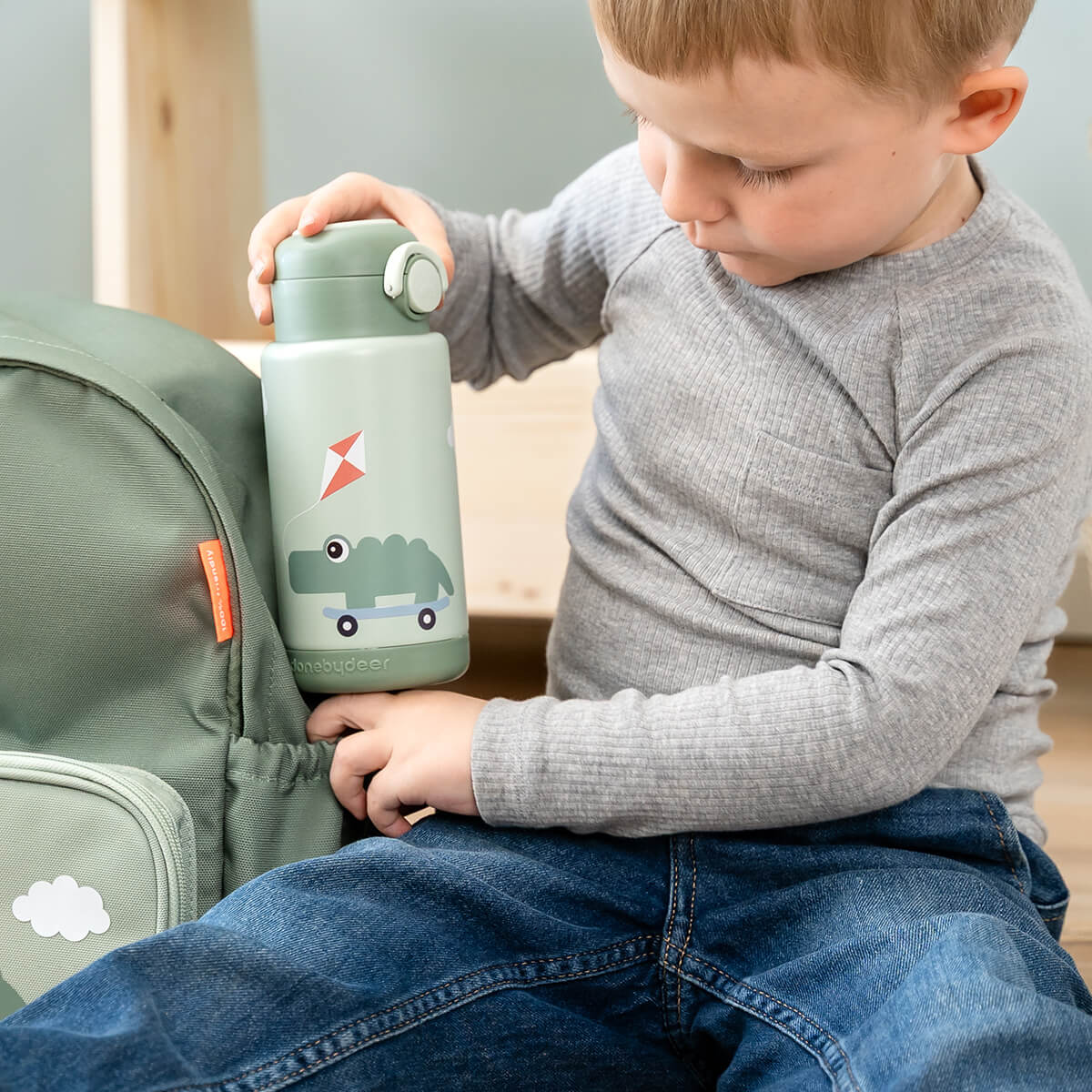 Botella de acero térmica DONEBYDEER playground · verde