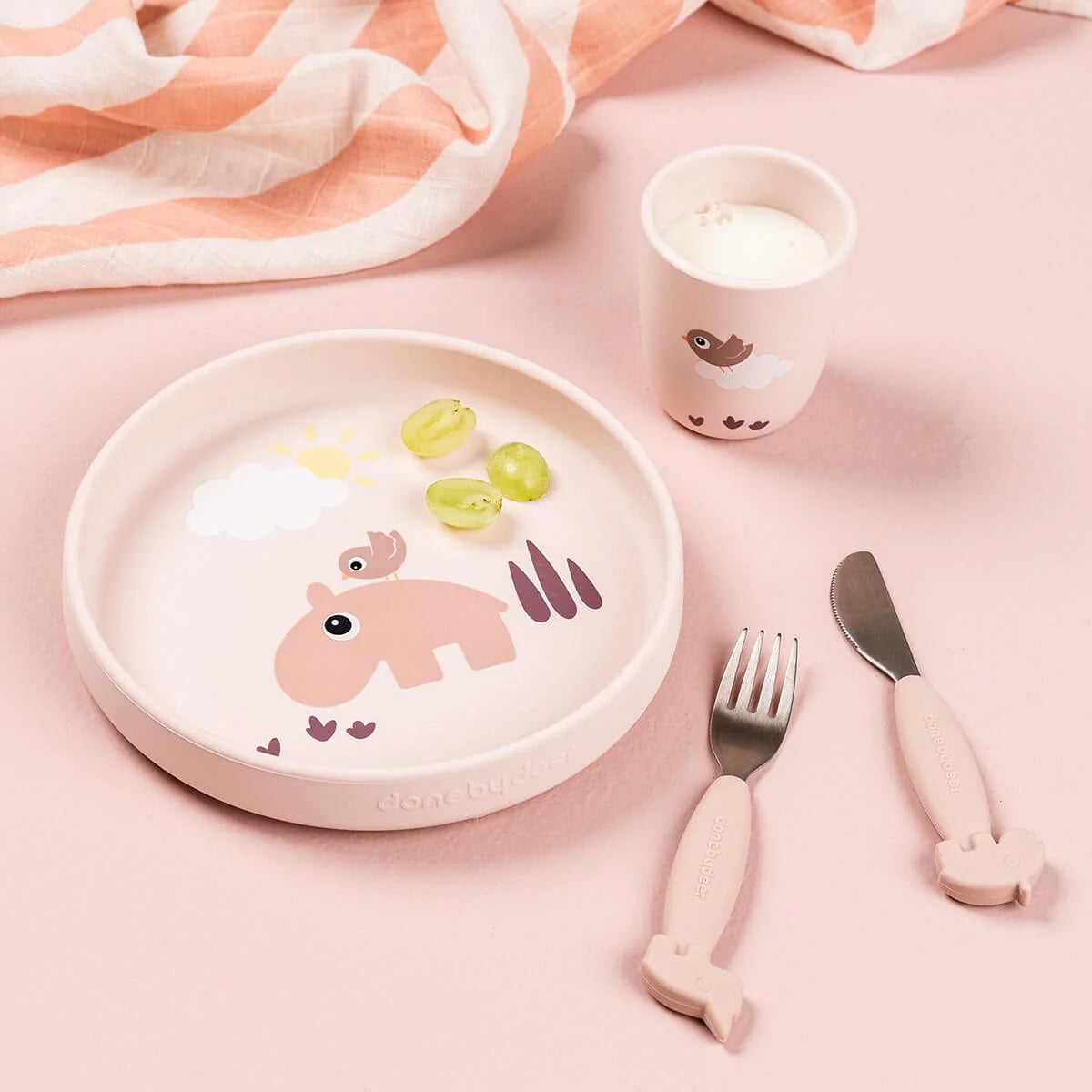 Plato de silicona con ventosa DONEBYDEER · playground rosa