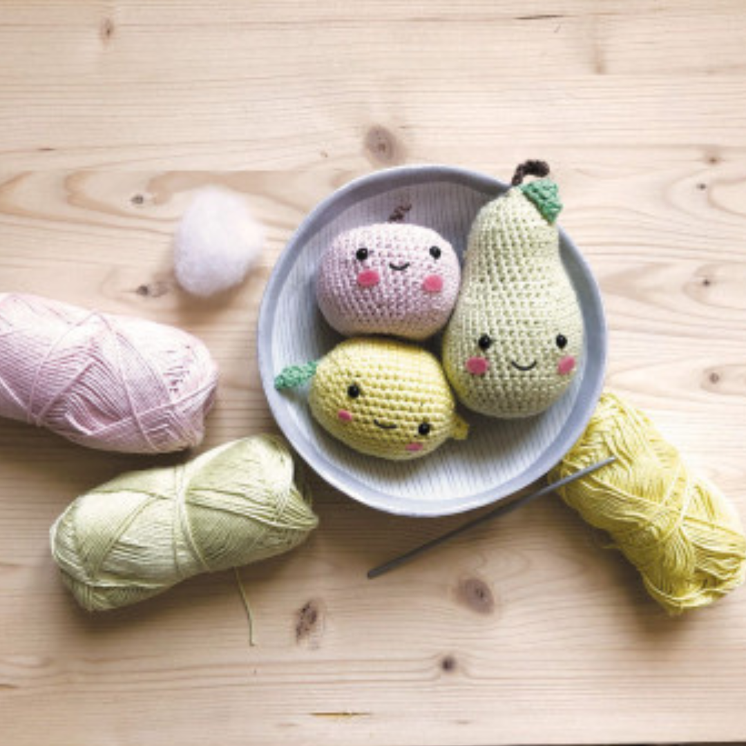 Crea tus frutas amigurimis