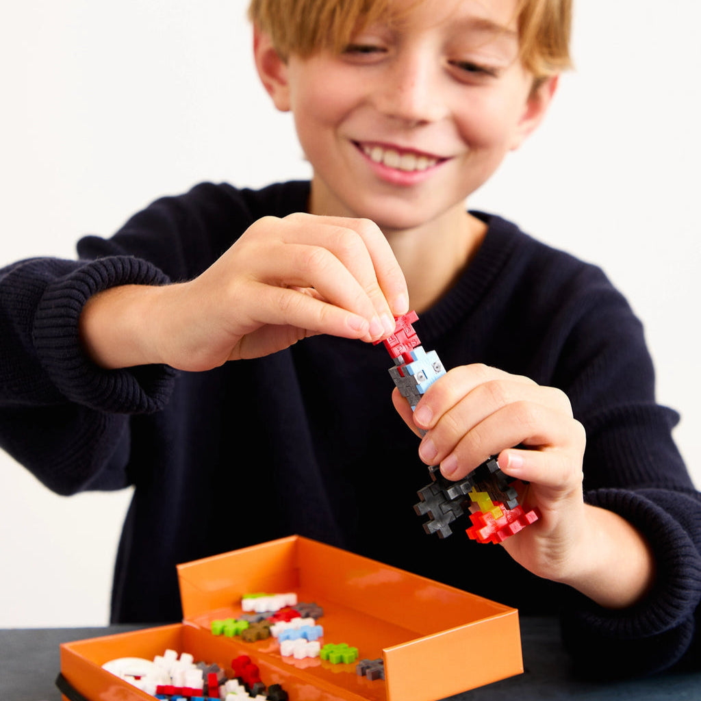 Set de actividades PLUS-PLUS 125 piezas · espacio