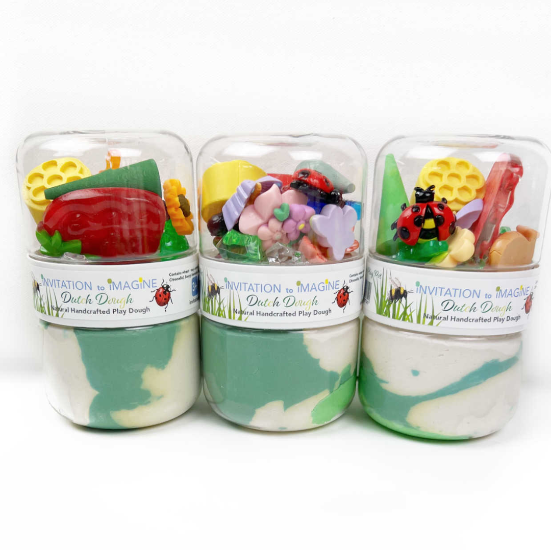 Bote de plastilina 240g. con sello + cortador ¡y sorpresas!