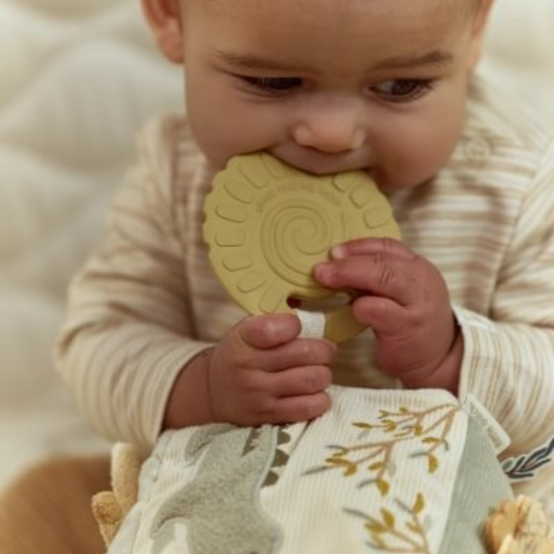 Cubo blandito de actividades · safari friends