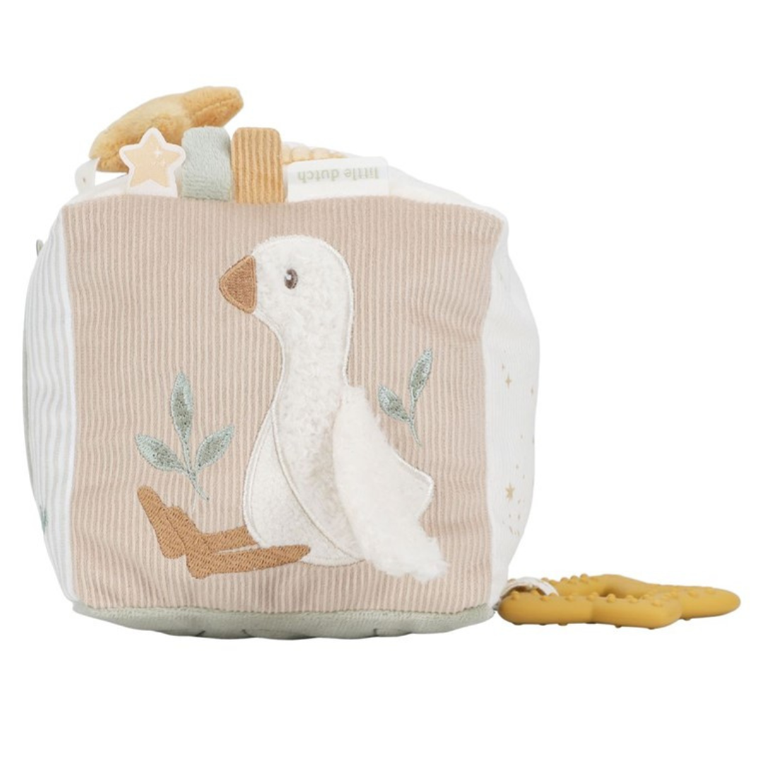 Cubo blandito de actividades · newborn natura