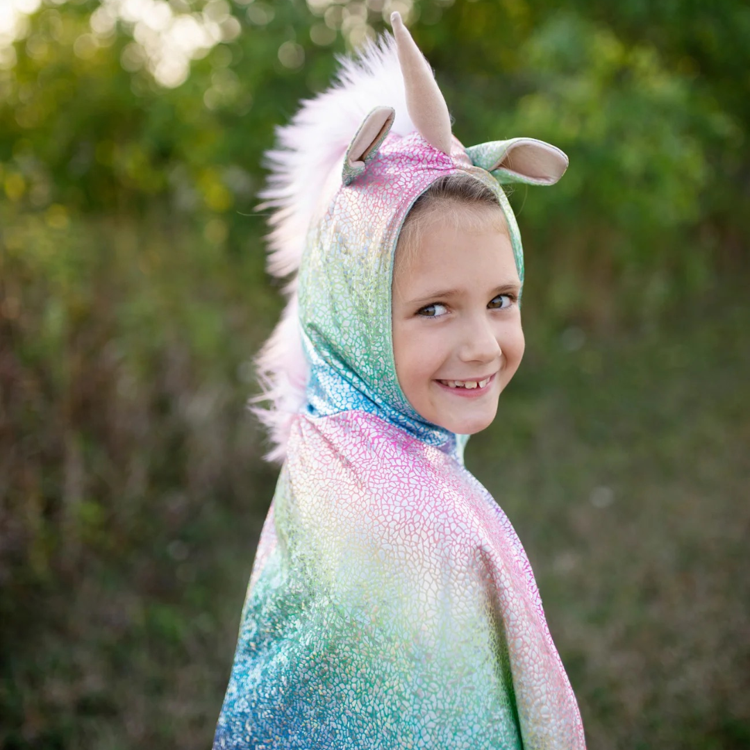 Capa reversible de unicornio y dragón arcoíris