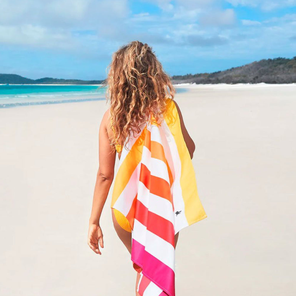 Toalla playa microfibra DOCK & BAY · summer peach sunrise