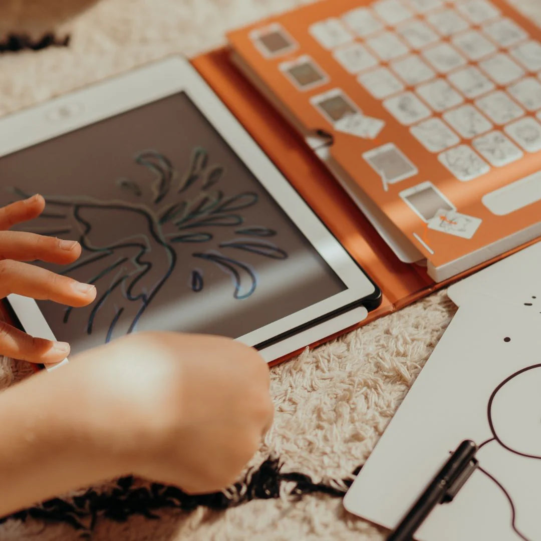 Plantillas para KIDYDRAW MINI · espacio y dinosaurios