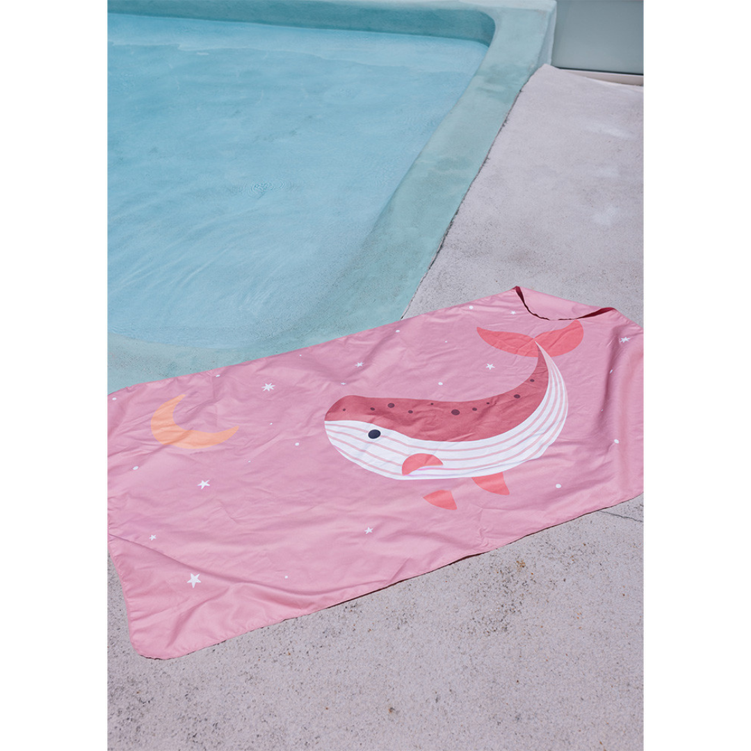 Toalla de playa microfibra MONNËKA · whale pink