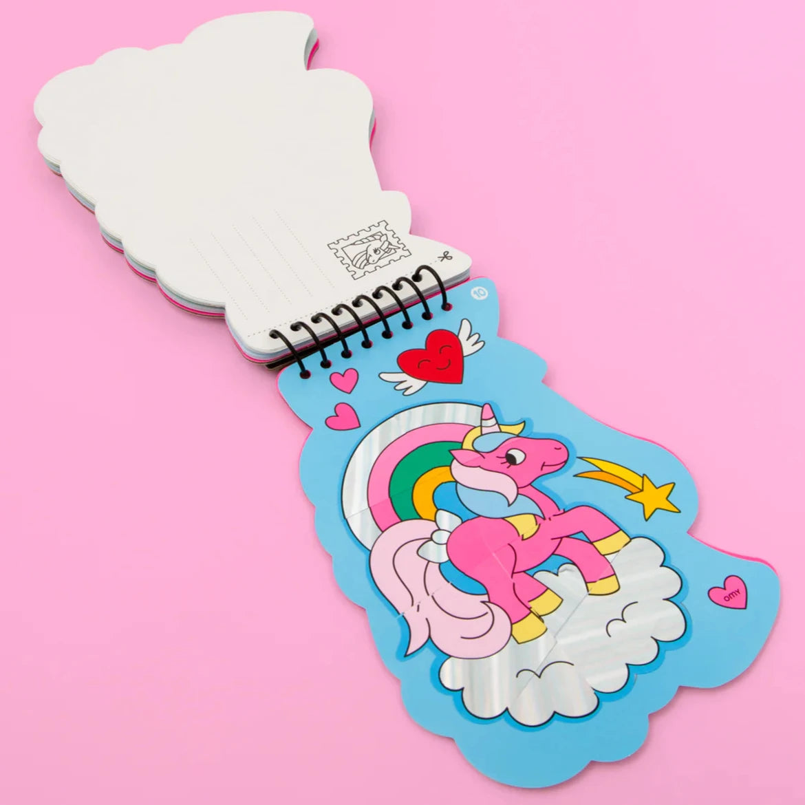 Libro de pegatinas y actividades · unicornio