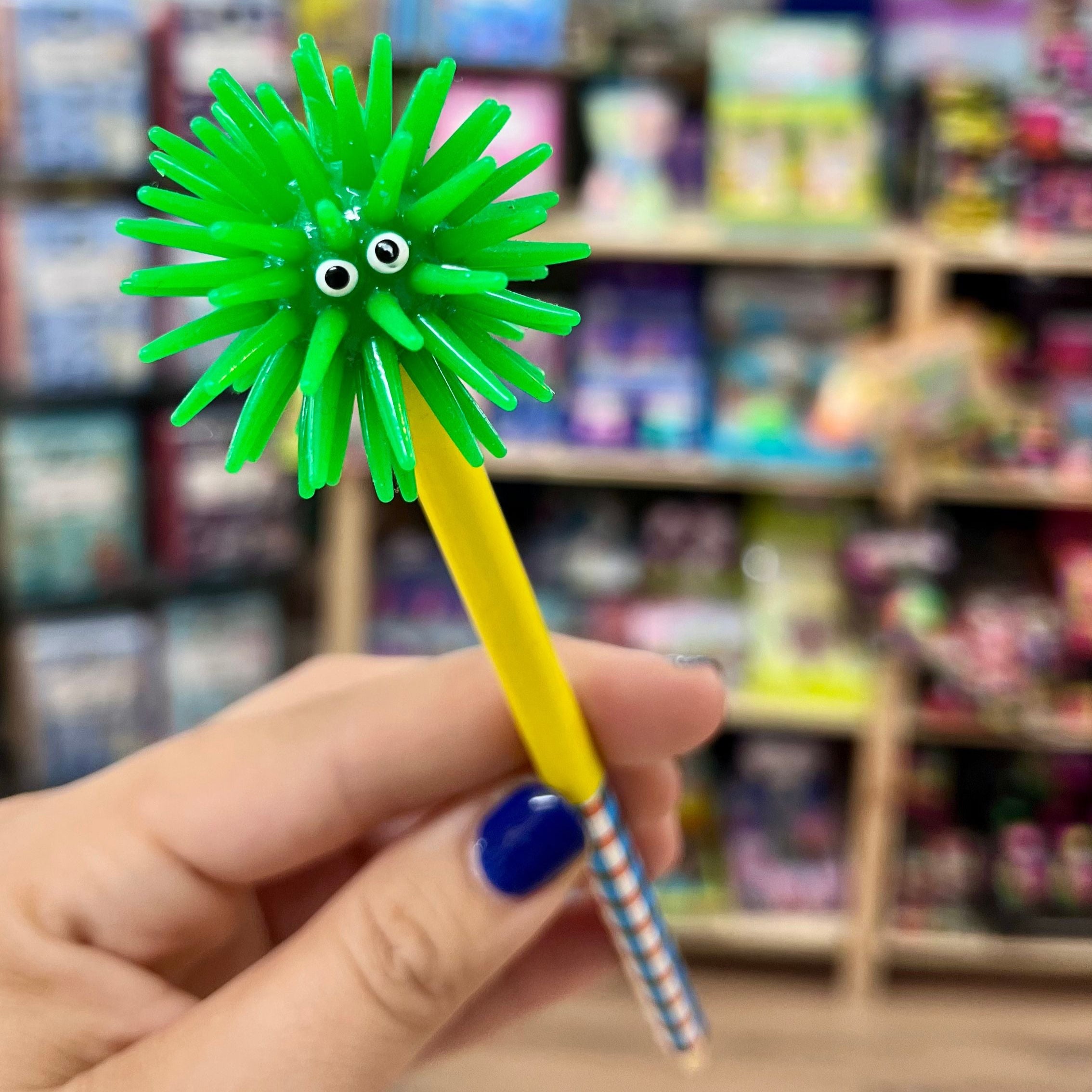 ¡Para cumple! · monstruo trepador con lápiz