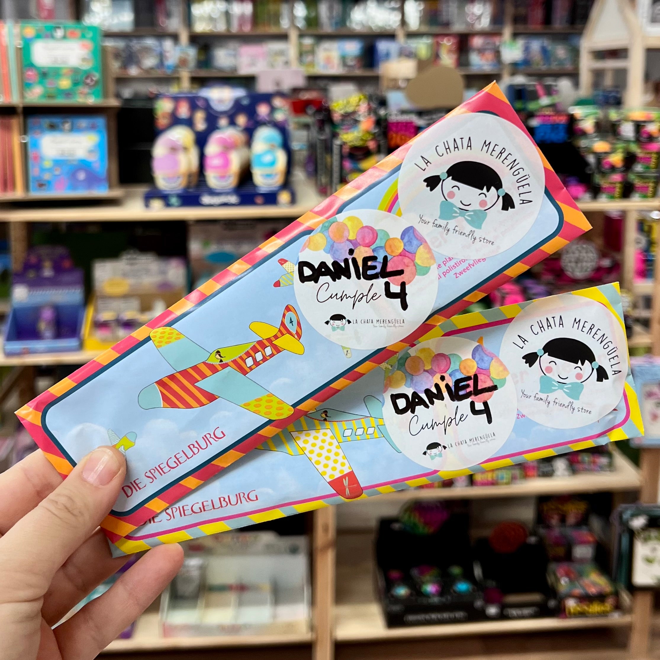 ¡Para cumple! · avión planeador