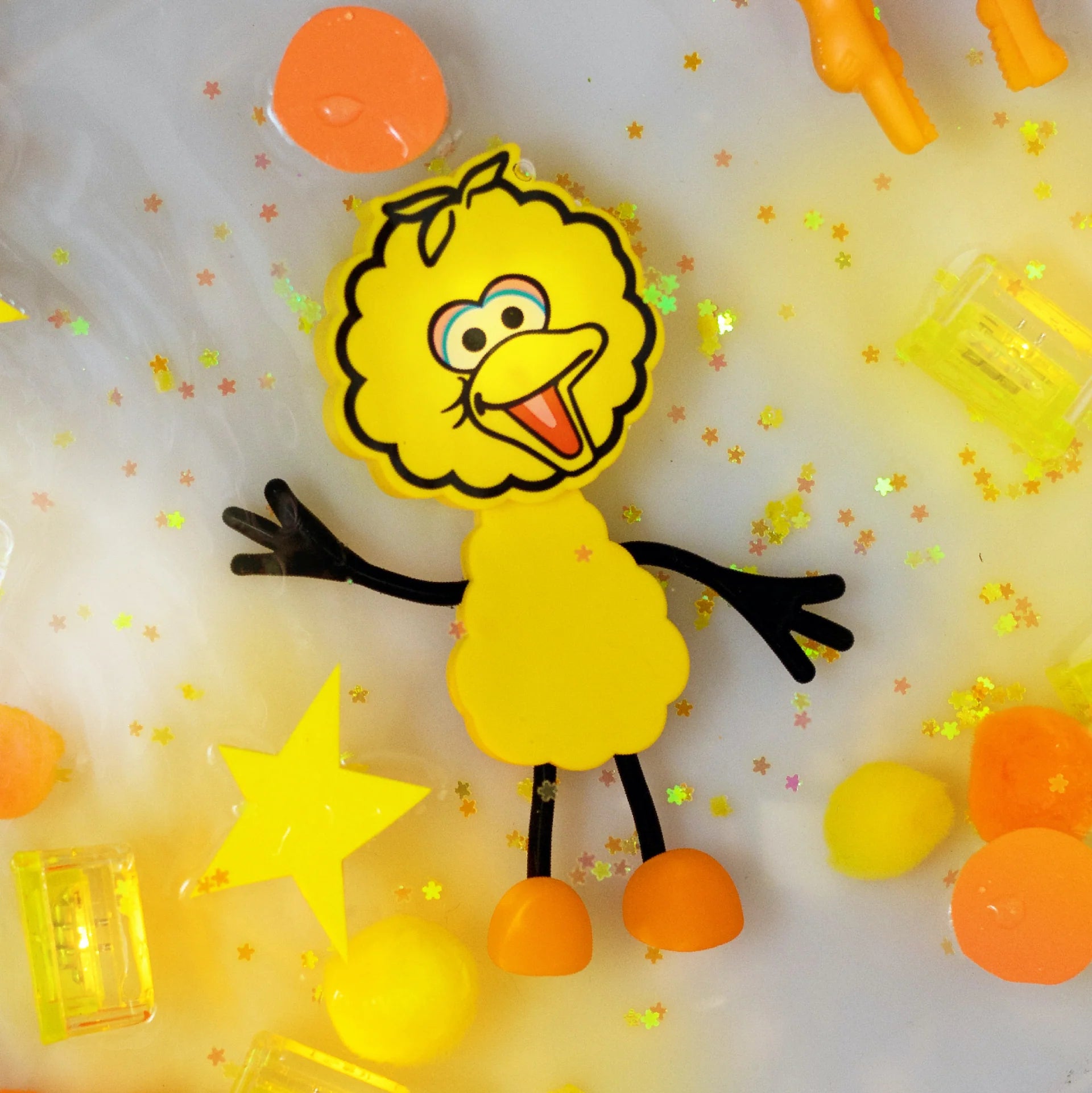 Personaje con 2 cubos de luz GLOPALS · BIG BIRD