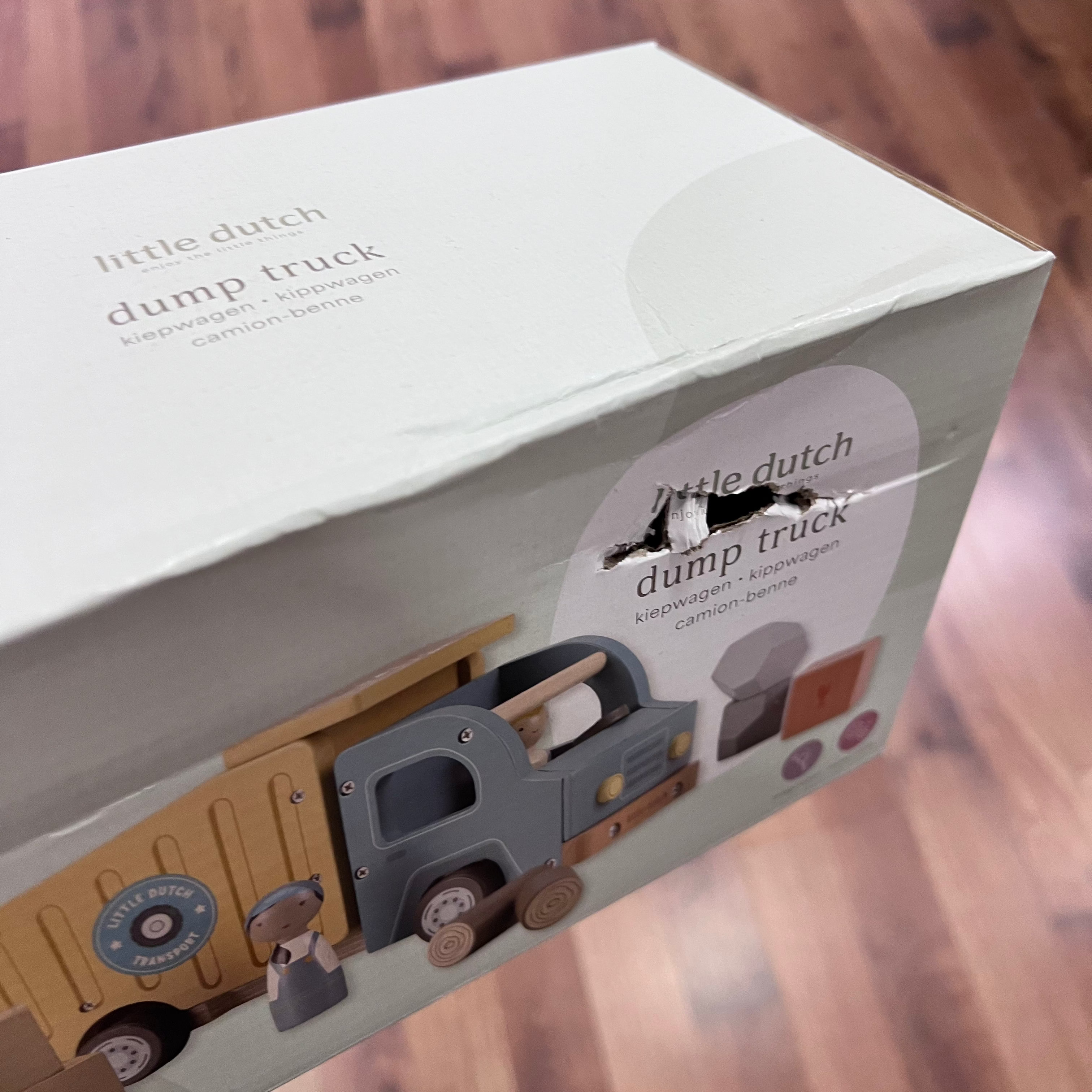 ¡CAJA DAÑADA! Camión DUMPER de madera LITTLE DUTCH