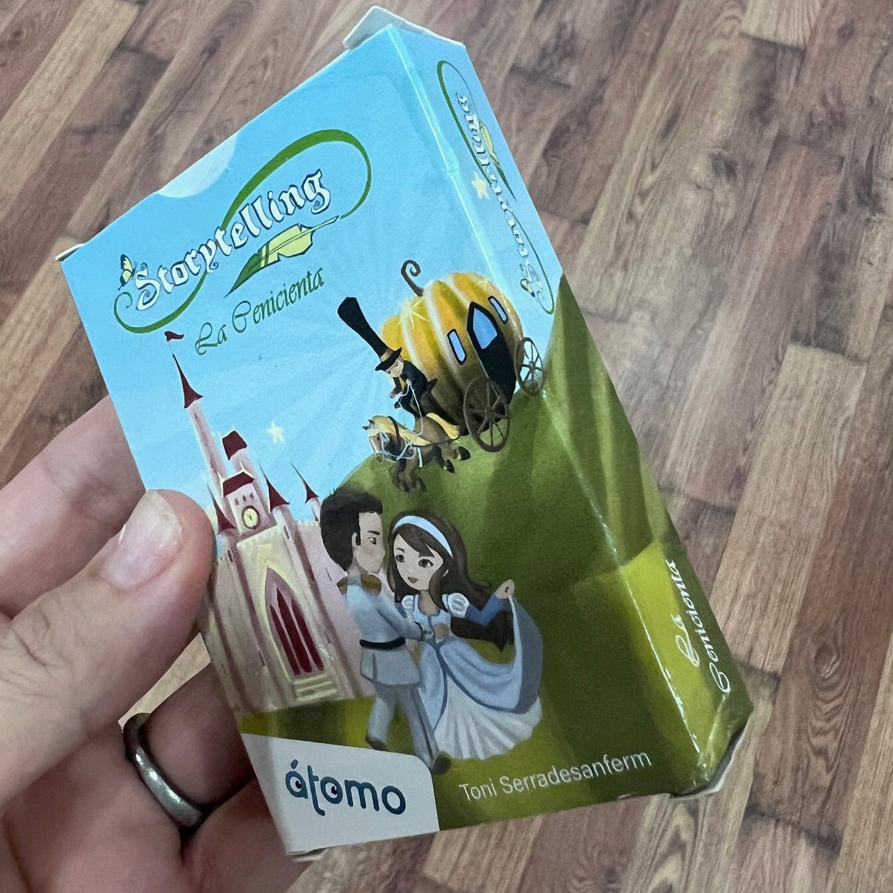 ¡CAJA DAÑADA! Storytelling · la cenicienta