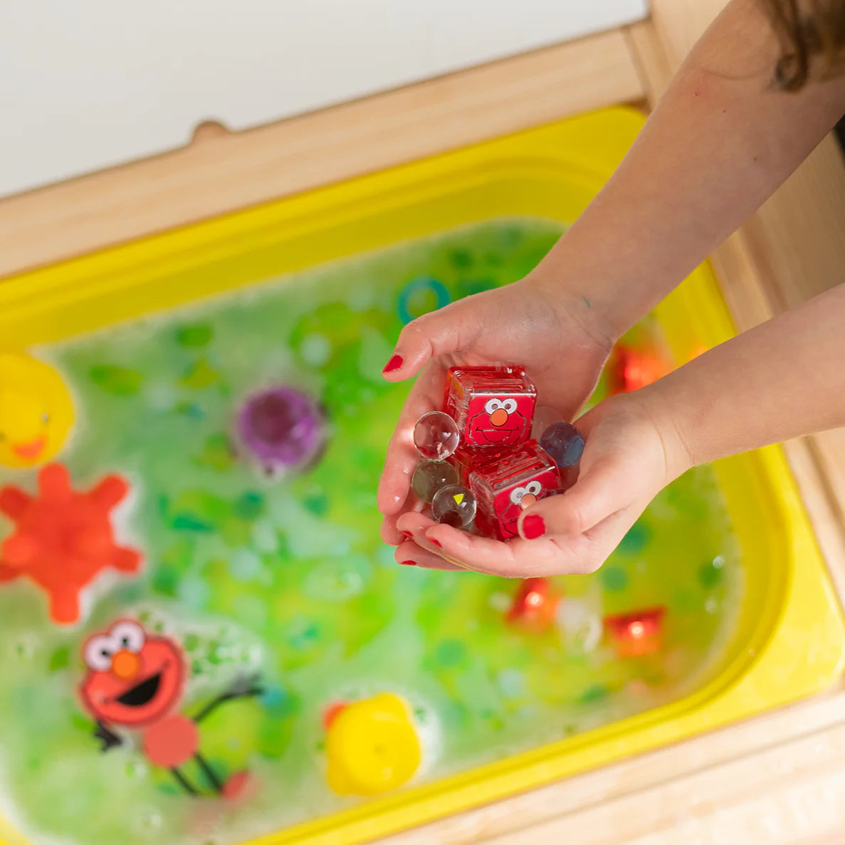 Cubos ¡con luz! para el baño GLOPALS · ELMO