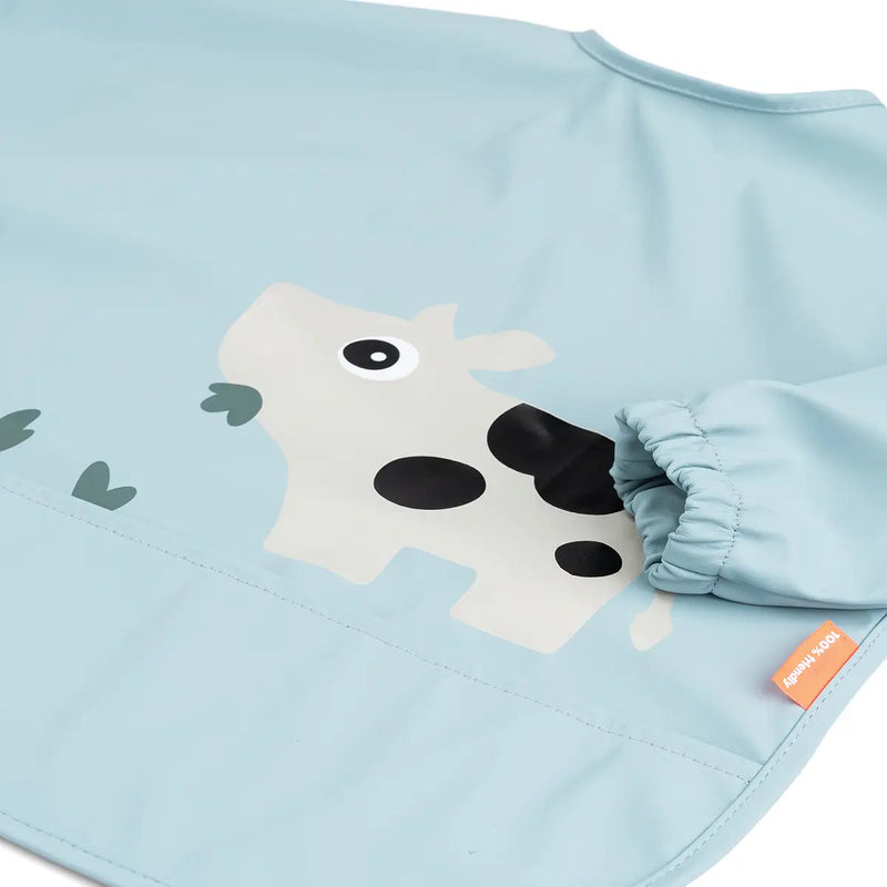 Babero con mangas DONEBYDEER tiny farm · azul