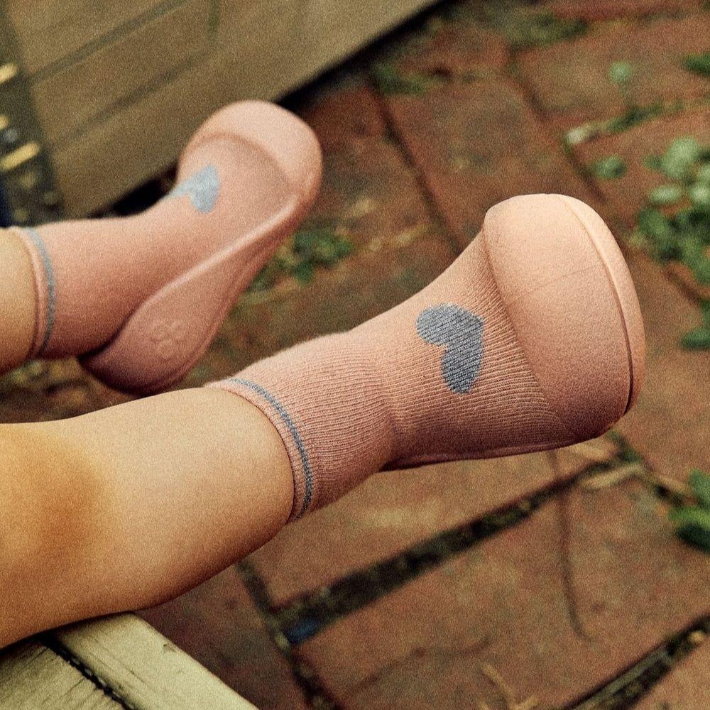 Zapatos ATTIPAS · shiny heart pink