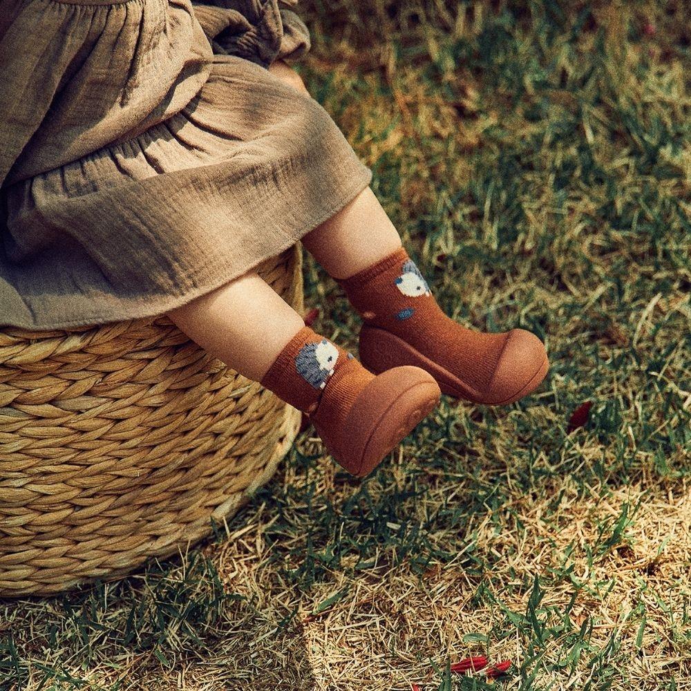 Zapatos ATTIPAS · woodland brown hedgehog