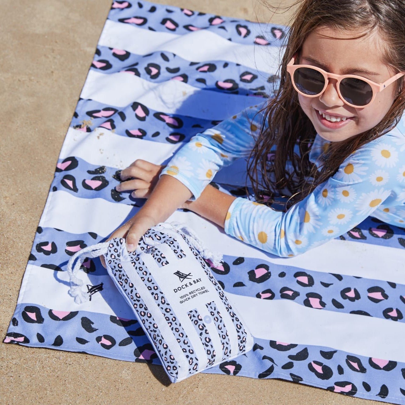 Toalla playa microfibra DOCK & BAY · leopard
