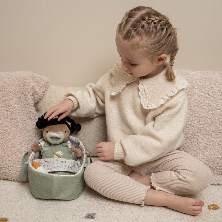 Bebé Little Dutch Evi con capazo - La Chata Merengüela