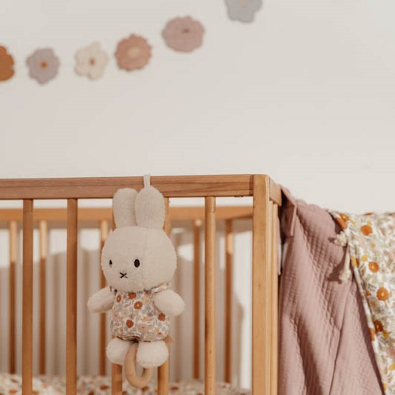 Miffy Musical · Vintage Flowers - La Chata Merengüela